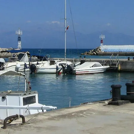 Nice & Cozy بيت للعطل